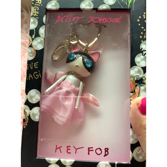 New with tag betsey Johnson key fob - Picture 5 of 7
